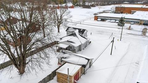 Tiny photo for 2800 E 16Th Street, Muncie, IN 47302 (MLS # 202602779)