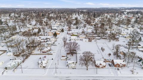 Tiny photo for 2800 E 16Th Street, Muncie, IN 47302 (MLS # 202602779)