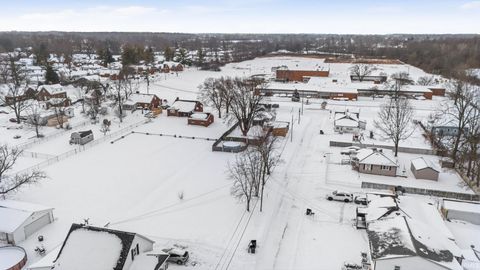 Tiny photo for 2800 E 16Th Street, Muncie, IN 47302 (MLS # 202602779)