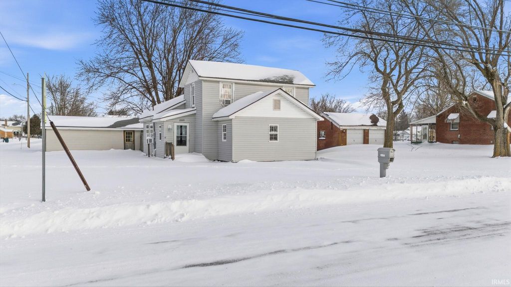 Photo of 2800 E 16Th Street, Muncie, IN 47302 (MLS # 202602779)