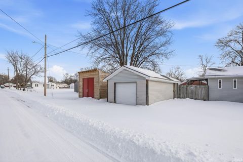 Tiny photo for 2800 E 16Th Street, Muncie, IN 47302 (MLS # 202602779)