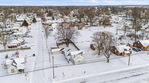 Tiny photo for 2800 E 16Th Street, Muncie, IN 47302 (MLS # 202602779)