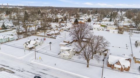 Tiny photo for 2800 E 16Th Street, Muncie, IN 47302 (MLS # 202602779)