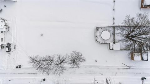 Tiny photo for 2800 E 16Th Street, Muncie, IN 47302 (MLS # 202602779)