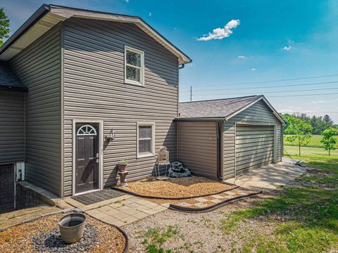 Tiny photo for 205 S Mariah Street, Winslow, IN 47598 (MLS # 202620177)
