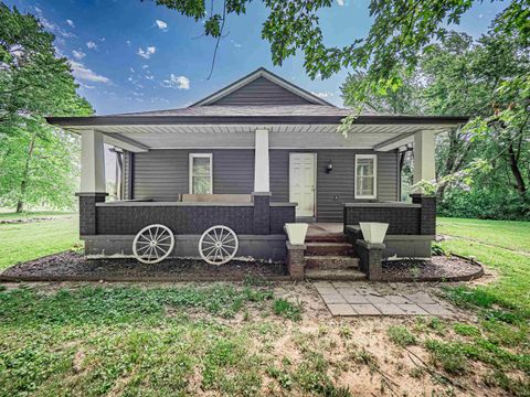 Photo of 205 S Mariah Street, Winslow, IN 47598 (MLS # 202620177)