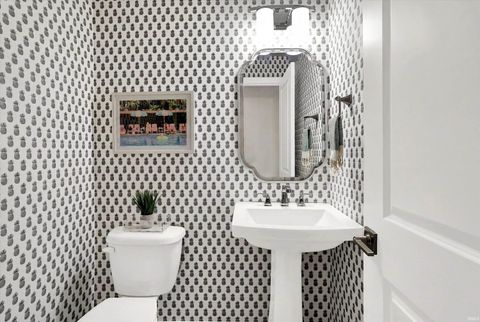 Tiny photo for 597 Gainsboro Drive, West Lafayette, IN 47906 (MLS # 202612757)