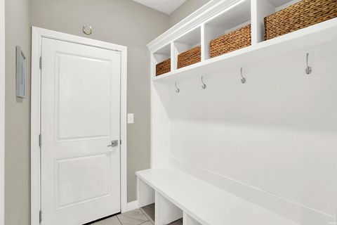 Tiny photo for 597 Gainsboro Drive, West Lafayette, IN 47906 (MLS # 202612757)