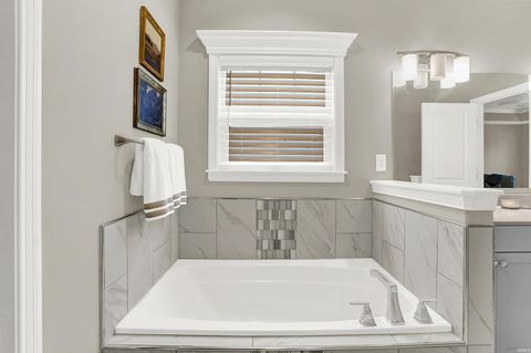 Tiny photo for 597 Gainsboro Drive, West Lafayette, IN 47906 (MLS # 202612757)