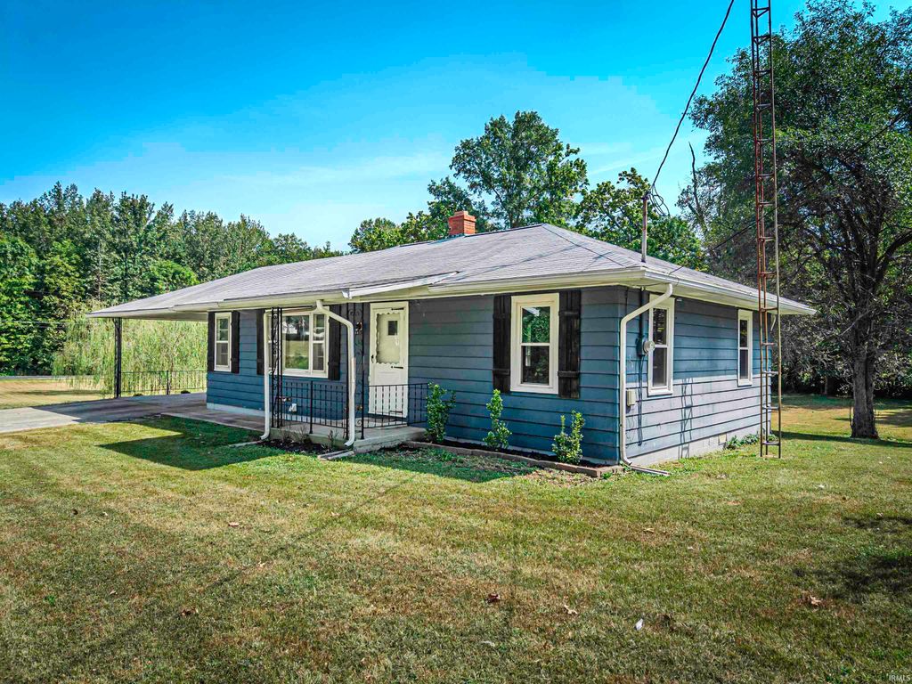 Photo of 1283 W CR 50 S, Petersburg, IN 47567 (MLS # 202542260)