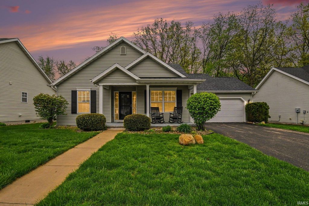Photo of 4026 Savannah Pass, Mishawaka, IN 46545 (MLS # 202615732)