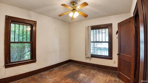 Tiny photo for 905 N Lindsay Street, Kokomo, IN 46901 (MLS # 202638412)