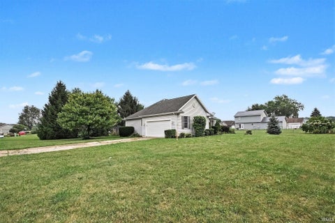 Tiny photo for 1458 Rutland Court, Winona Lake, IN 46590 (MLS # 202633396)