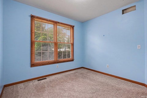 Tiny photo for 1458 Rutland Court, Winona Lake, IN 46590 (MLS # 202633396)