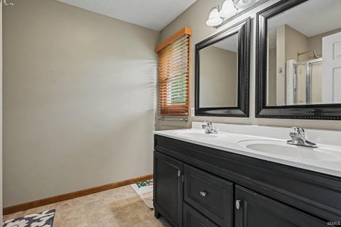 Tiny photo for 1458 Rutland Court, Winona Lake, IN 46590 (MLS # 202633396)