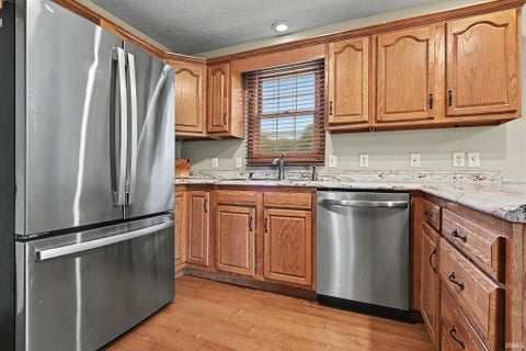 Tiny photo for 1458 Rutland Court, Winona Lake, IN 46590 (MLS # 202633396)