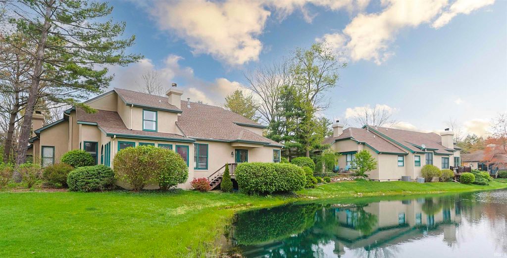 Photo of 1353 Bridge Water Way Drive #D 7, Mishawaka, IN 46545 (MLS # 202614629)