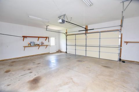 Tiny photo for 4183 E Arrowhead Road, Monticello, IN 47960 (MLS # 202616604)