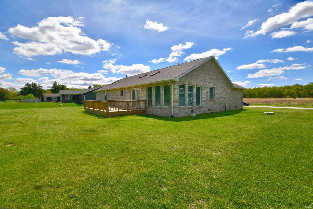 Photo of 4183 E Arrowhead Road, Monticello, IN 47960 (MLS # 202616604)