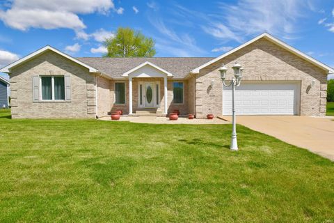 Photo of 4183 E Arrowhead Road, Monticello, IN 47960 (MLS # 202616604)