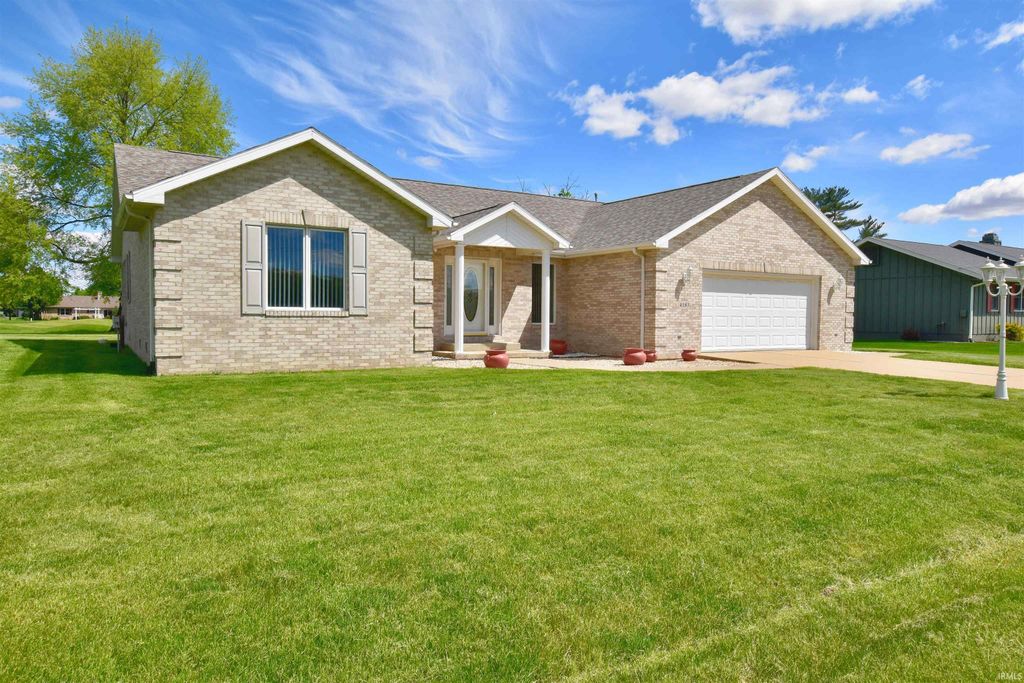 Photo of 4183 E Arrowhead Road, Monticello, IN 47960 (MLS # 202616604)