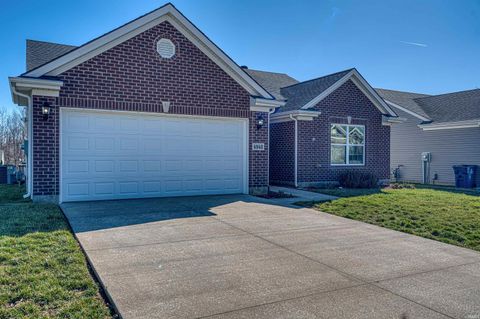 Tiny photo for 4948 Live Oak Court, Newburgh, IN 47630 (MLS # 202605478)