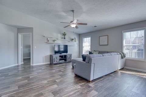 Tiny photo for 4948 Live Oak Court, Newburgh, IN 47630 (MLS # 202605478)