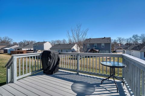 Tiny photo for 4948 Live Oak Court, Newburgh, IN 47630 (MLS # 202605478)