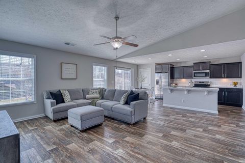 Tiny photo for 4948 Live Oak Court, Newburgh, IN 47630 (MLS # 202605478)