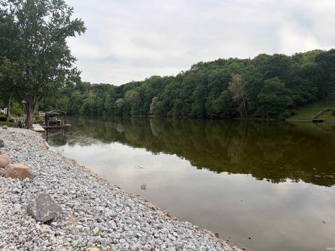 Photo of 31 N Diamond Point Road, Monticello, IN 47960 (MLS # 202620737)