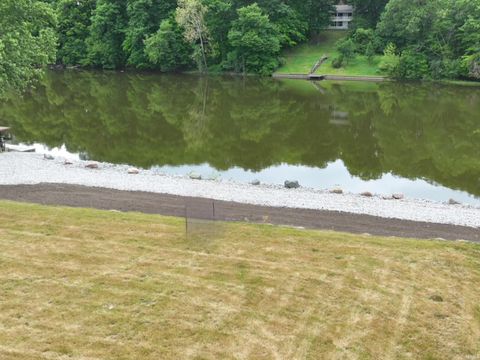 Tiny photo for 31 N Diamond Point Road, Monticello, IN 47960 (MLS # 202620737)