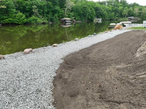 Tiny photo for 31 N Diamond Point Road, Monticello, IN 47960 (MLS # 202620737)