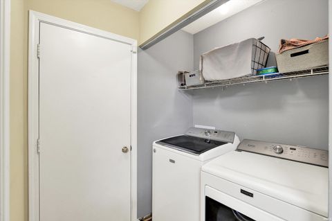 Tiny photo for 2210 S Laurelwood Circle, Bloomington, IN 47401 (MLS # 202604232)