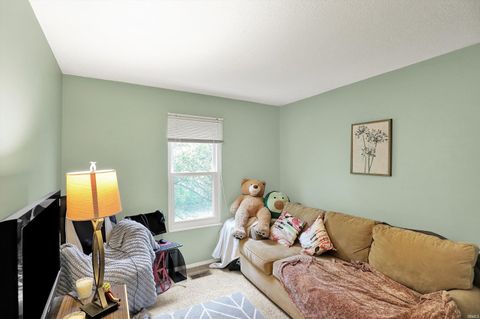 Tiny photo for 2210 S Laurelwood Circle, Bloomington, IN 47401 (MLS # 202604232)