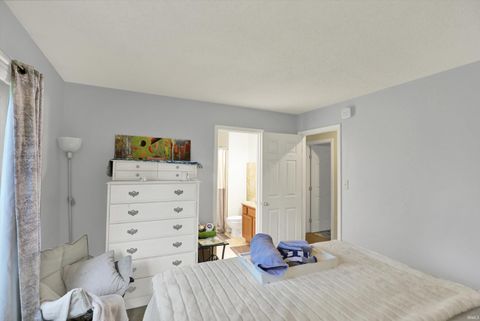 Tiny photo for 2210 S Laurelwood Circle, Bloomington, IN 47401 (MLS # 202604232)