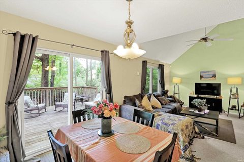 Tiny photo for 2210 S Laurelwood Circle, Bloomington, IN 47401 (MLS # 202604232)