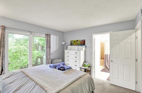 Tiny photo for 2210 S Laurelwood Circle, Bloomington, IN 47401 (MLS # 202604232)