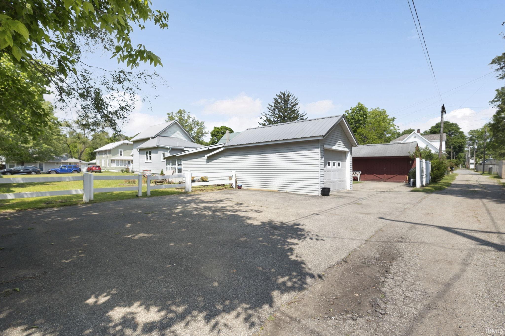 Elkhart, Indiana 46514, United States, 3 Bedrooms Bedrooms, ,1 BathroomBathrooms,Residential,Active,176865