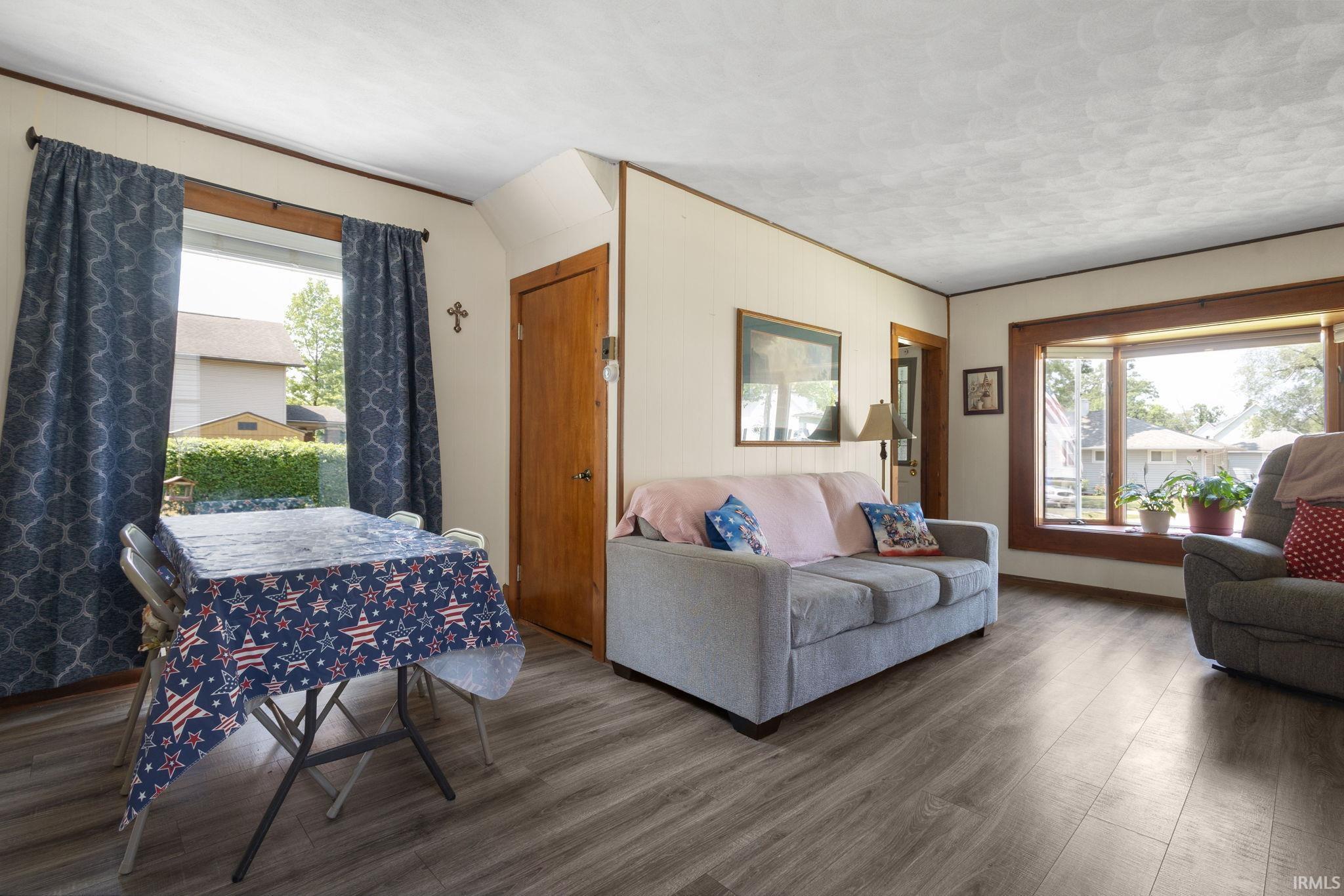 Elkhart, Indiana 46514, United States, 3 Bedrooms Bedrooms, ,1 BathroomBathrooms,Residential,Active,176865