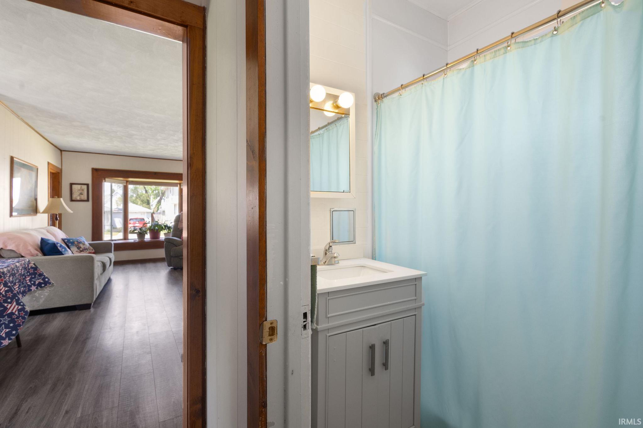 Elkhart, Indiana 46514, United States, 3 Bedrooms Bedrooms, ,1 BathroomBathrooms,Residential,Active,176865