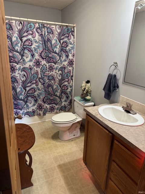 Tiny photo for 5226 E 700 North Road, Rochester, IN 46975 (MLS # 202546114)