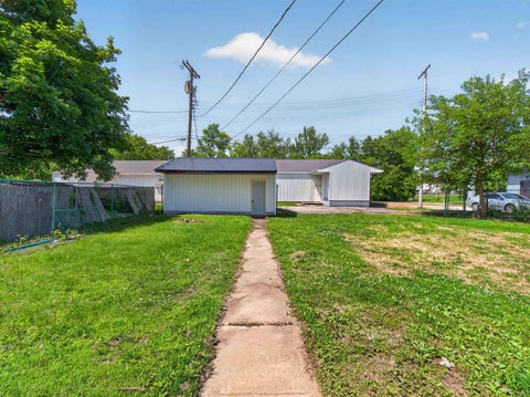 Tiny photo for 422 Frederick Street, Huntington, IN 46750 (MLS # 202622442)