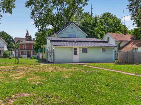 Tiny photo for 422 Frederick Street, Huntington, IN 46750 (MLS # 202622442)