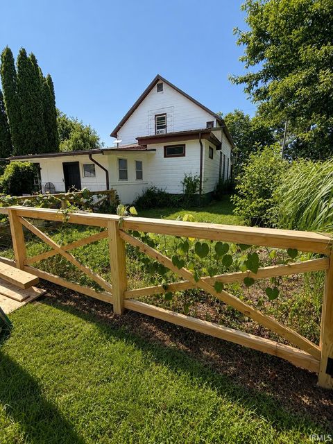 Tiny photo for 1316 W Wabash Avenue, Logansport, IN 46947 (MLS # 202629835)