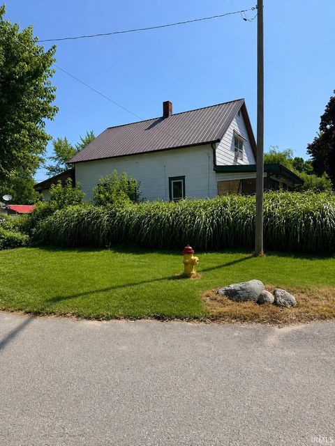 Tiny photo for 1316 W Wabash Avenue, Logansport, IN 46947 (MLS # 202629835)
