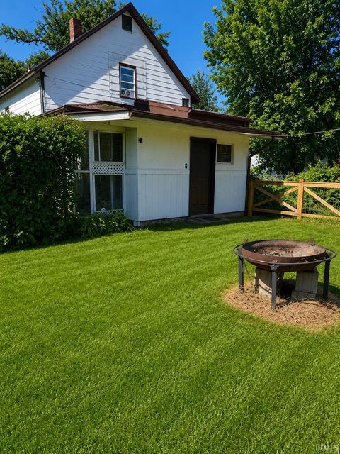 Tiny photo for 1316 W Wabash Avenue, Logansport, IN 46947 (MLS # 202629835)