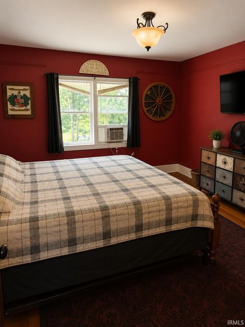 Tiny photo for 1316 W Wabash Avenue, Logansport, IN 46947 (MLS # 202629835)