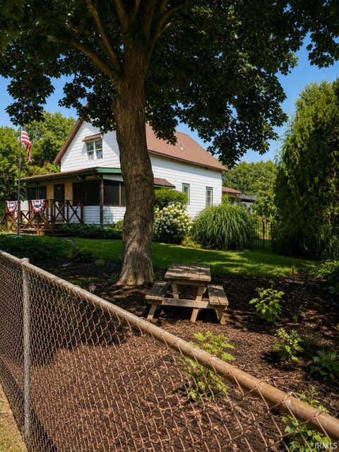 Photo of 1316 W Wabash Avenue, Logansport, IN 46947 (MLS # 202629835)