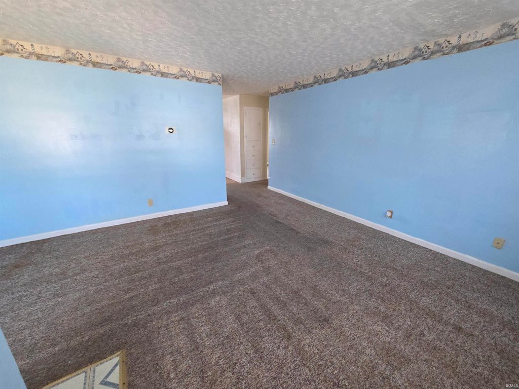 Photo of 2559 Sweetser Avenue, Evansville, IN 47714 (MLS # 202610588)