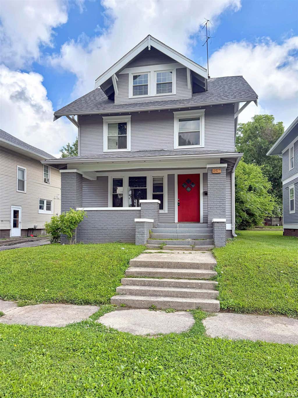 Photo of 652 E Washington Street, Frankfort, IN 46041 (MLS # 202625718)